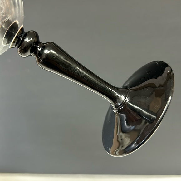 Vintage LUMINARC set of 4 optic swirl wine glasses France - Picture 6 of 7